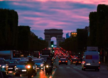 Les Champs Elys&eacute;es, Paris.